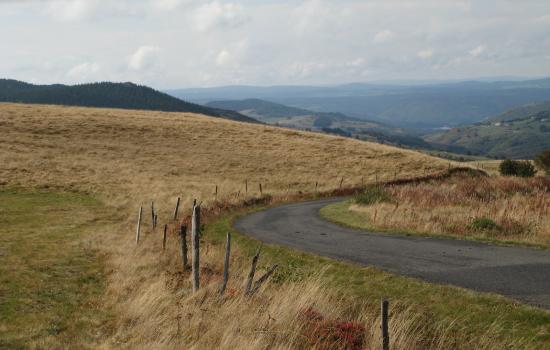 Cheminer dans les Monts d'Ardèche