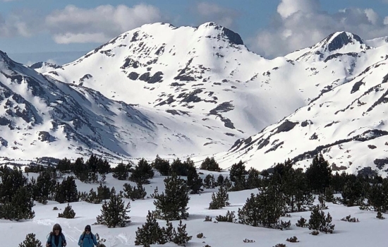 high-altitude snowshoe crossing