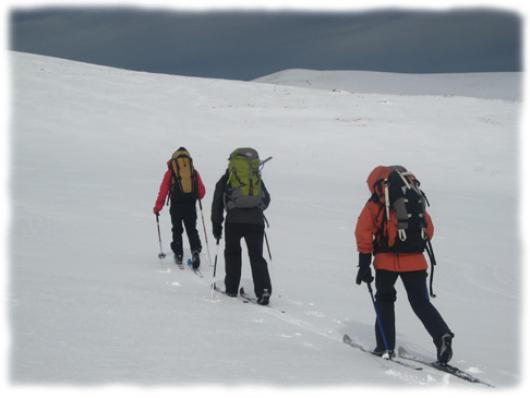 Towards the Lac de Guéry Nordic cross-country skiing in Auvergne around the Sancy
